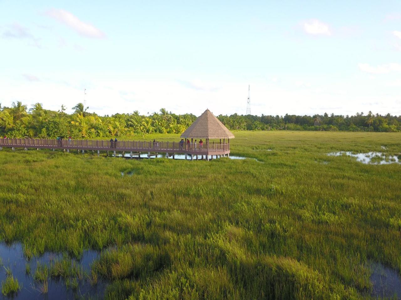 Calyx Grand Fuvahmulah Hotel Exterior foto